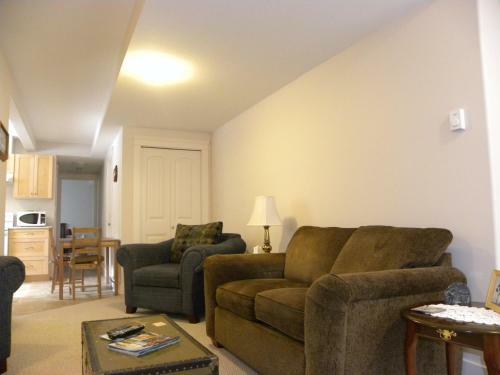 Hillcrest Avenue Bed & Breakfast