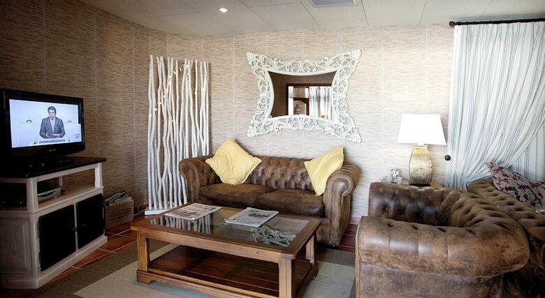 Hotel Entrepinos Adults Only