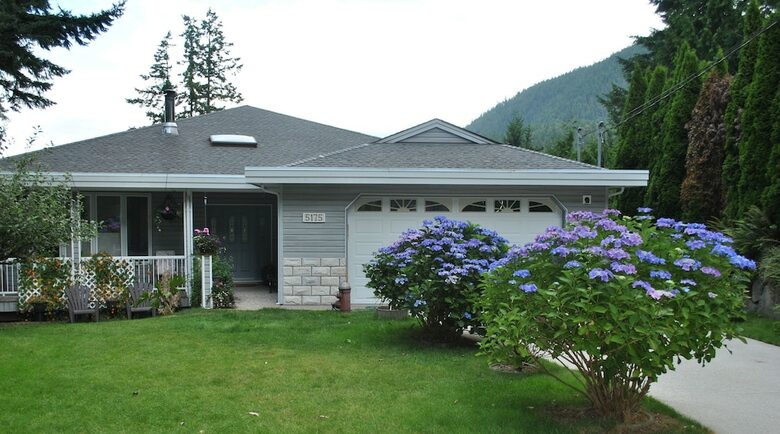 Madeira Park Bed And Breakfast