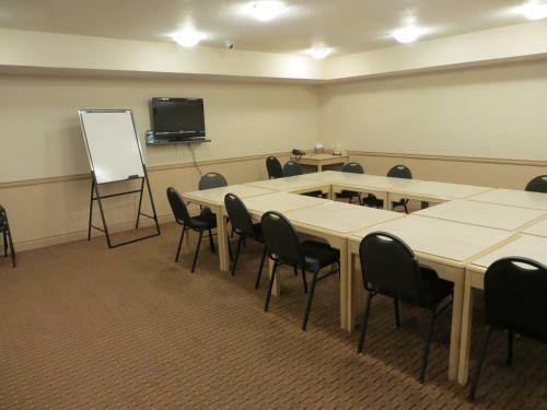 Hotel Super 8 North Battleford