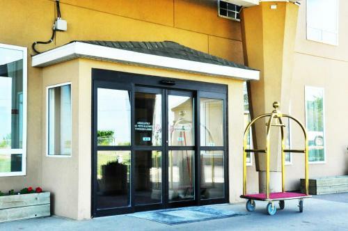 Hotel Super 8 North Battleford