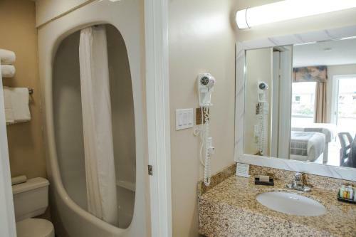 Best Canadian Motor Inns-north Battleford