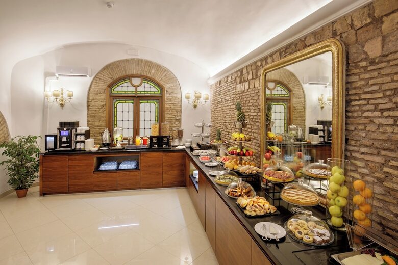 Della Torre Argentina Hotel