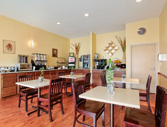 Hotel Ramada Edmonton International Airport