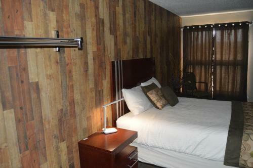 Wheel Inn Motel