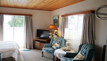 Cozy Court Motel
