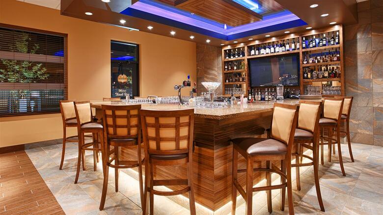 Best Western Plus, Bathurst Hotel & Suites