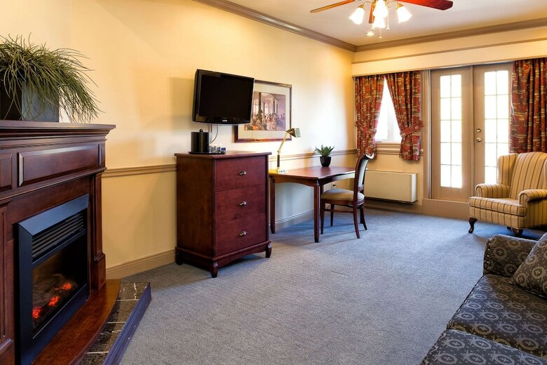 Inn On The Lake, An Ascend Hotel Collection Member