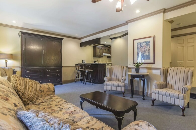 Inn On The Lake, An Ascend Hotel Collection Member