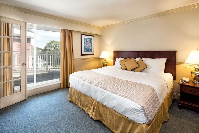 Inn On The Lake, An Ascend Hotel Collection Member