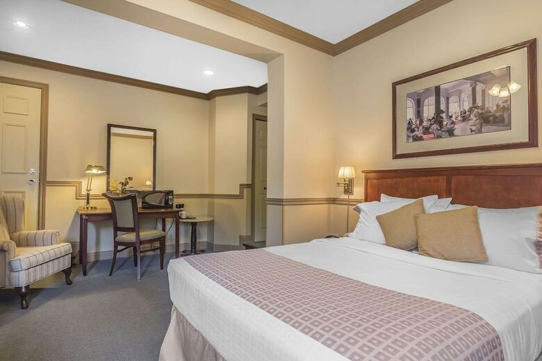 Inn On The Lake, An Ascend Hotel Collection Member
