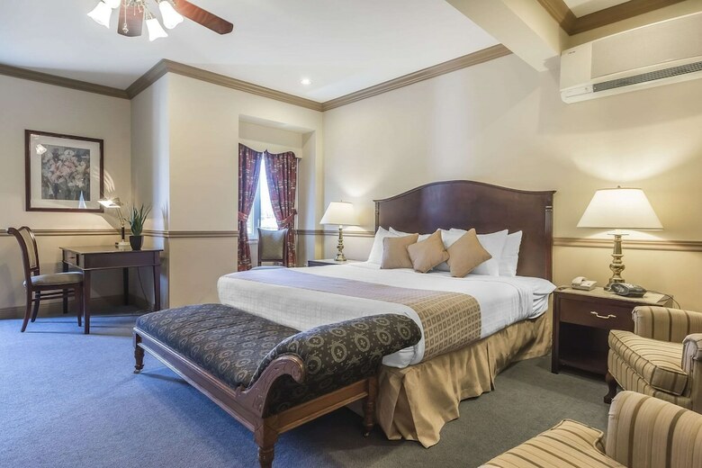 Inn On The Lake, An Ascend Hotel Collection Member