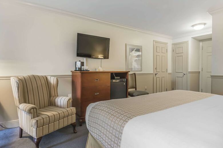Inn On The Lake, An Ascend Hotel Collection Member