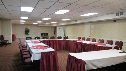 Hotel Amherst Wandlyn Inn