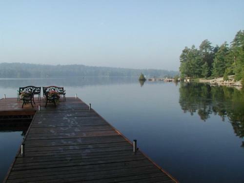 Lodge Westwind Inn On The Lake