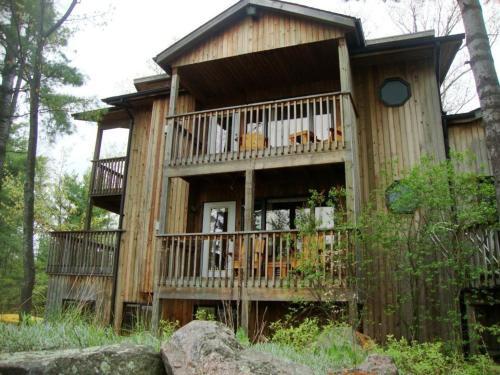 Lodge Westwind Inn On The Lake