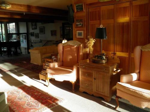 Lodge Westwind Inn On The Lake