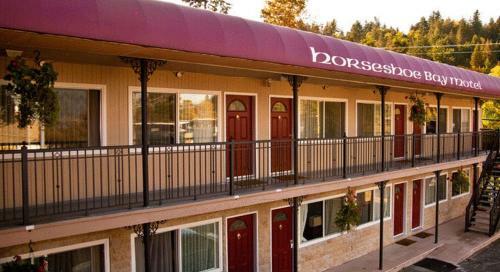 The Classic Horseshoe Bay Motel