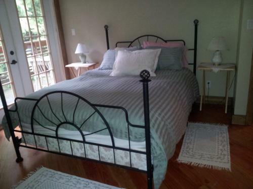Ruthie's Roost B&B