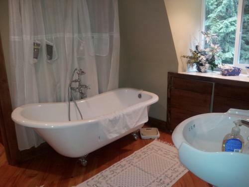 Ruthie's Roost B&B