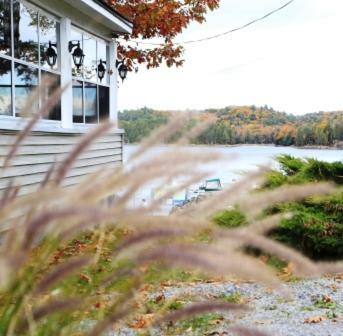 Hotel Oakview Lodge & Marina