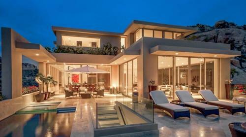 Villa Pacifica West