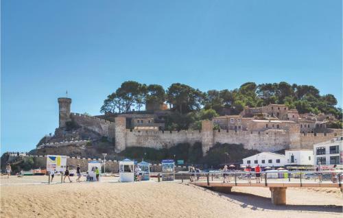 Three-bedroom Holiday Home In Tossa de Mar