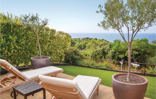 Three-bedroom Holiday Home In Tossa de Mar