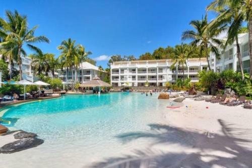 Apartamentos 2121 Beach Club