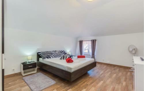 Three-bedroom Holiday Home In Krasica