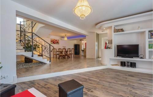 Three-bedroom Holiday Home In Krasica