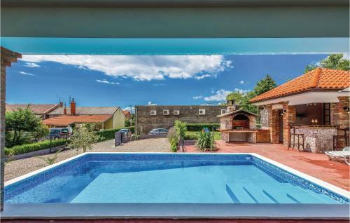 Three-bedroom Holiday Home In Krasica