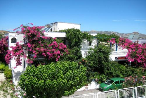 Rosmari Hotel