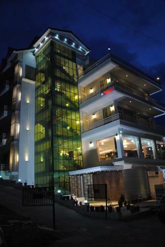 Hotel Kamal Residency