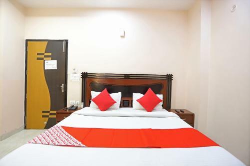 Oyo 43691 Hotel Rbs Inn