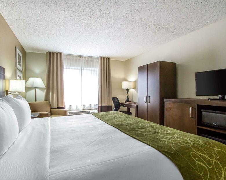 Hotel Comfort Suites At Tucson Mall