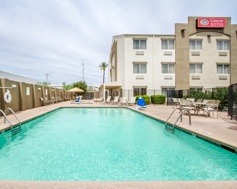 Hotel Comfort Suites At Tucson Mall