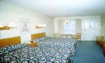 Hotel Ramada Inn & Suites Foothills
