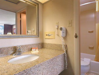 Hotel Holiday Inn Express Washington Dc East-andrews Afb