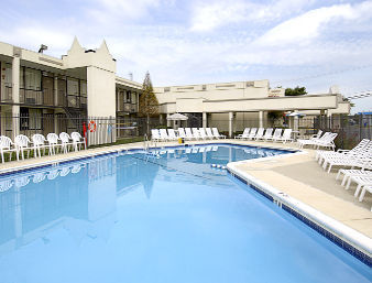 Hotel Holiday Inn Express Washington Dc East-andrews Afb