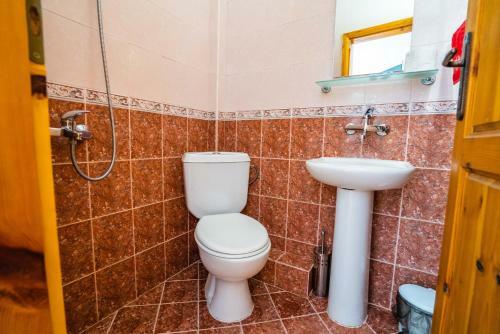 Hostal Toni's Guest House