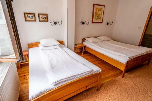 Hostal Toni's Guest House