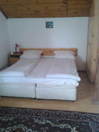Hostal Topuzovi Guest House
