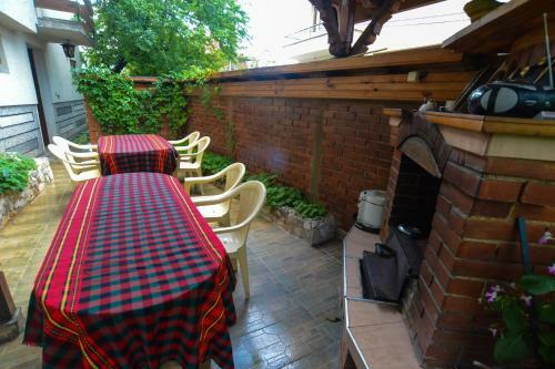Hostal Topuzovi Guest House