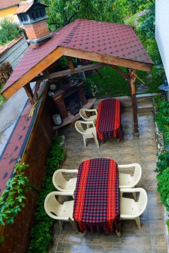 Hostal Topuzovi Guest House