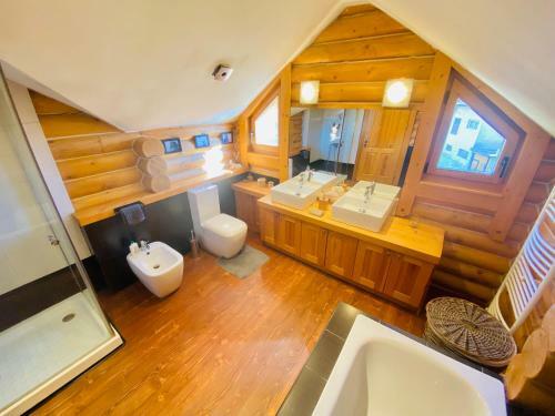 Villa The Green Pine Chalet