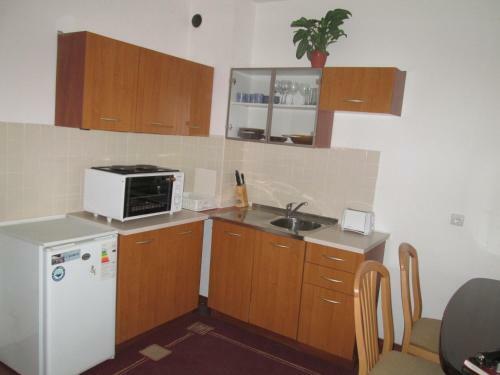 Alexander Services Gramadeto Apartments