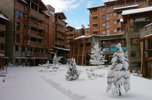 Saint Ivan Ski Apartments