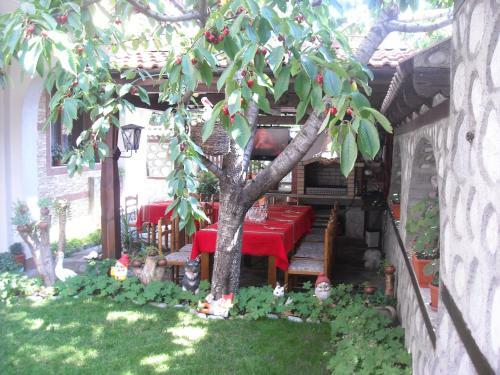 Hostal Boyadjiyski Guest House