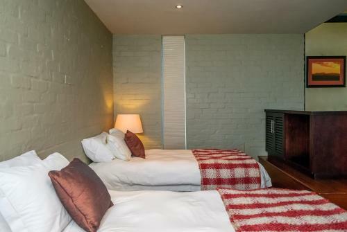Hostal Sirius Lodge